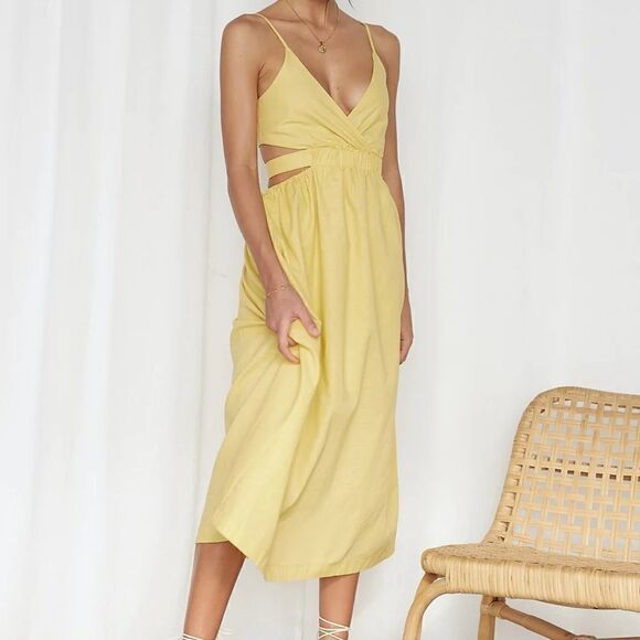 NWT All About May  Bon‎ Voyage Yellow Cut-Out Sides Tie Back Sundress -- 6 - Picture 1 of 16
